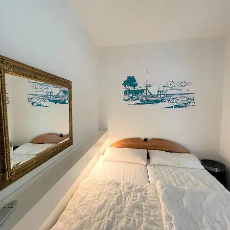 App 15 - Strandlage Sierksdorf